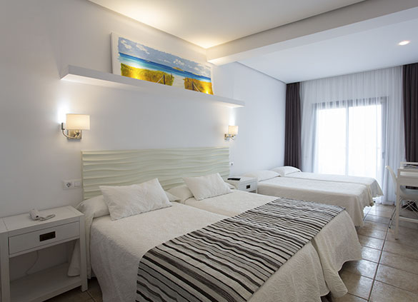 Double room with extra bed